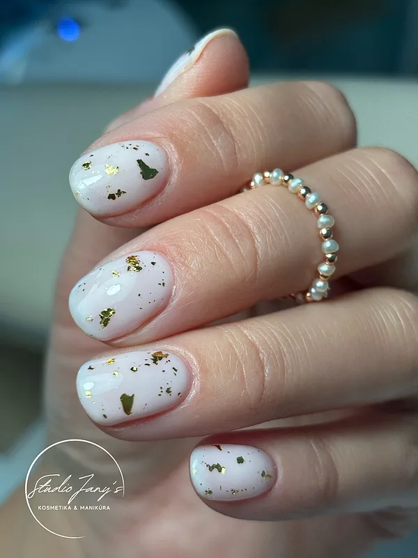 CND Shellac